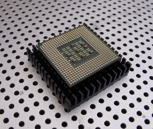 2x Intel 12-Core Xeon E5-2670v3